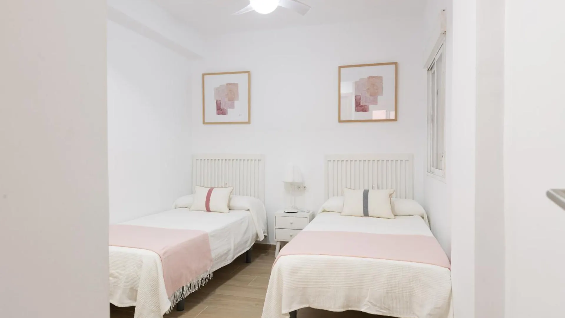 Charming Apartment Malagas Moon 0*, Малага