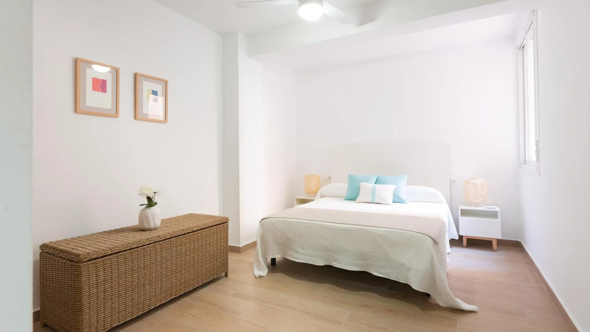 Charming Apartment Malagas Moon